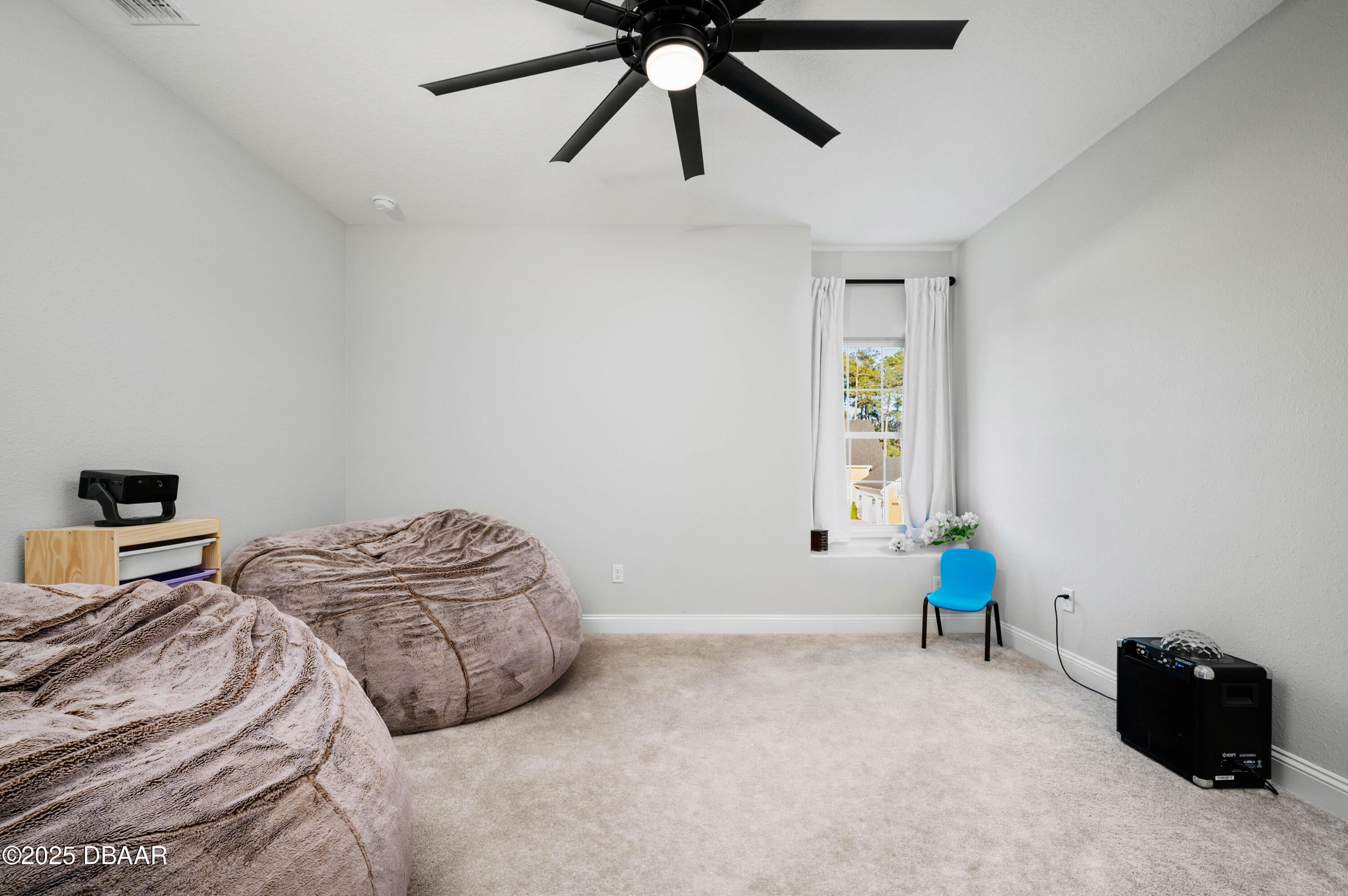 Fernandina Beach, Florida, 32034, United States, 5 Bedrooms Bedrooms, ,4 BathroomsBathrooms,Residential,Active,1920231