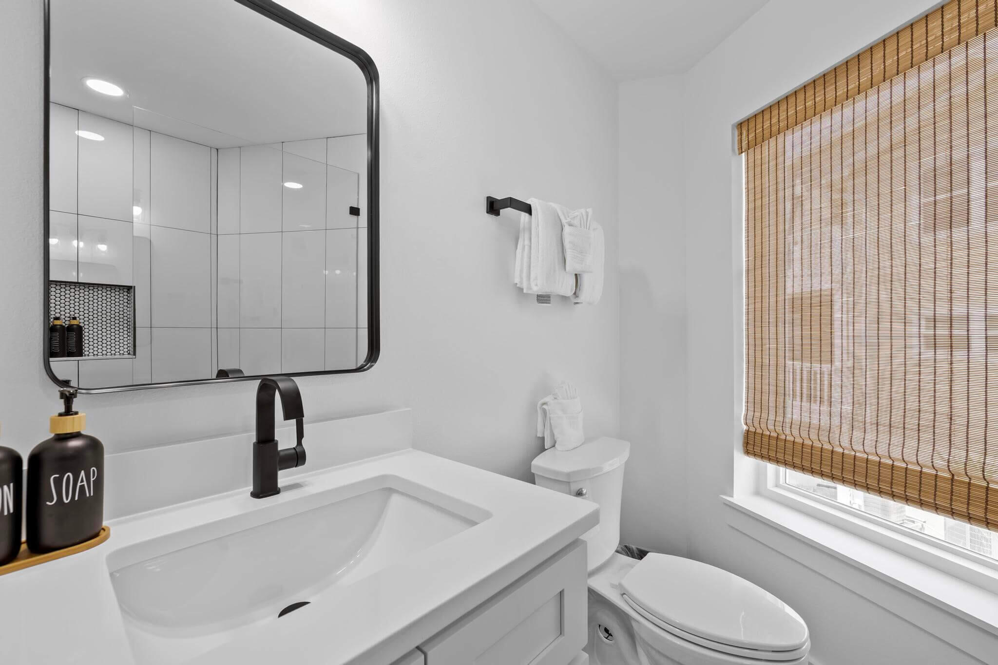 Destin, Florida, 32541, United States, 6 Bedrooms Bedrooms, ,8 BathroomsBathrooms,Residential,Active,1952033