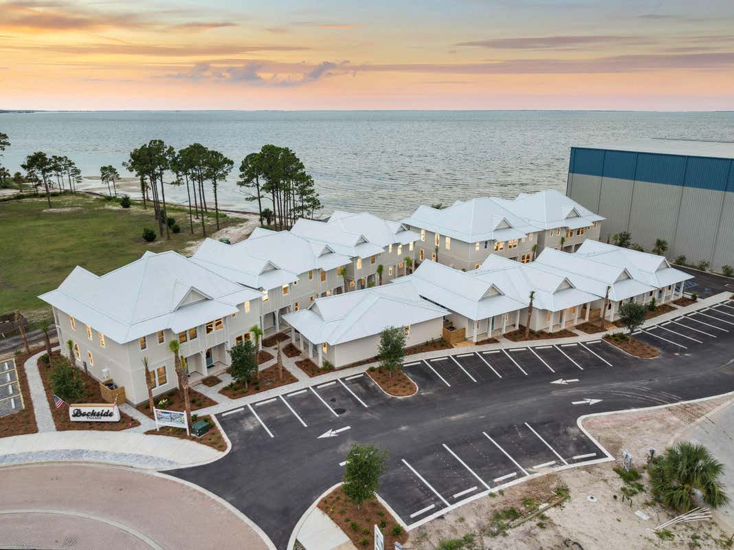 246 Dockside Drive Dr  