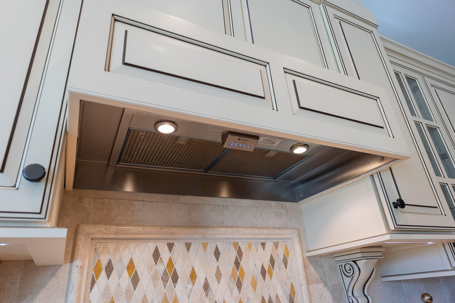 Destin, Florida, 32541, United States, 4 Bedrooms Bedrooms, ,3 BathroomsBathrooms,Residential,Active,1871935