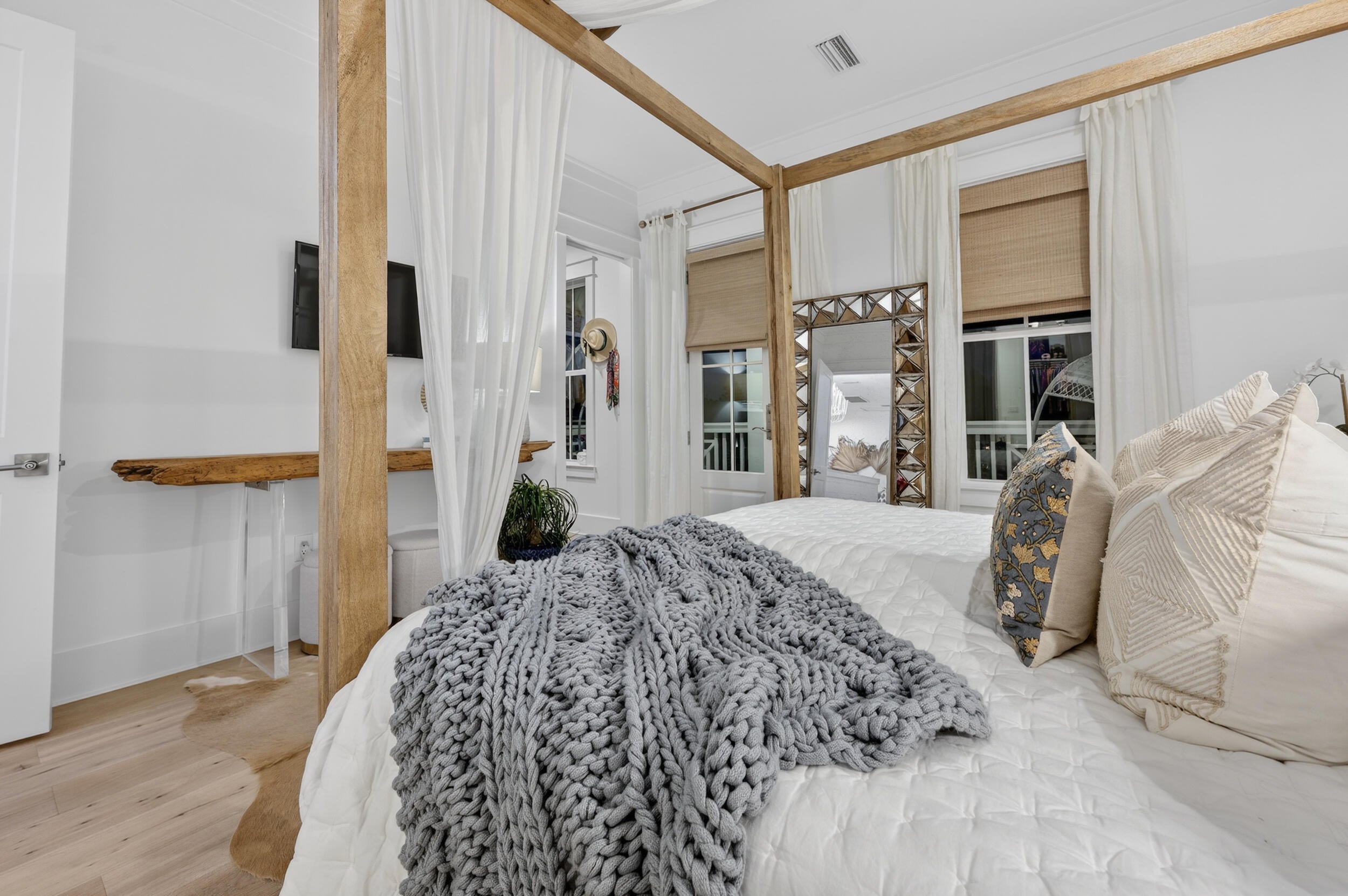 Santa Rosa Beach, Florida, 32459, United States, 3 Bedrooms Bedrooms, ,4 BathroomsBathrooms,Residential,Active,2018189