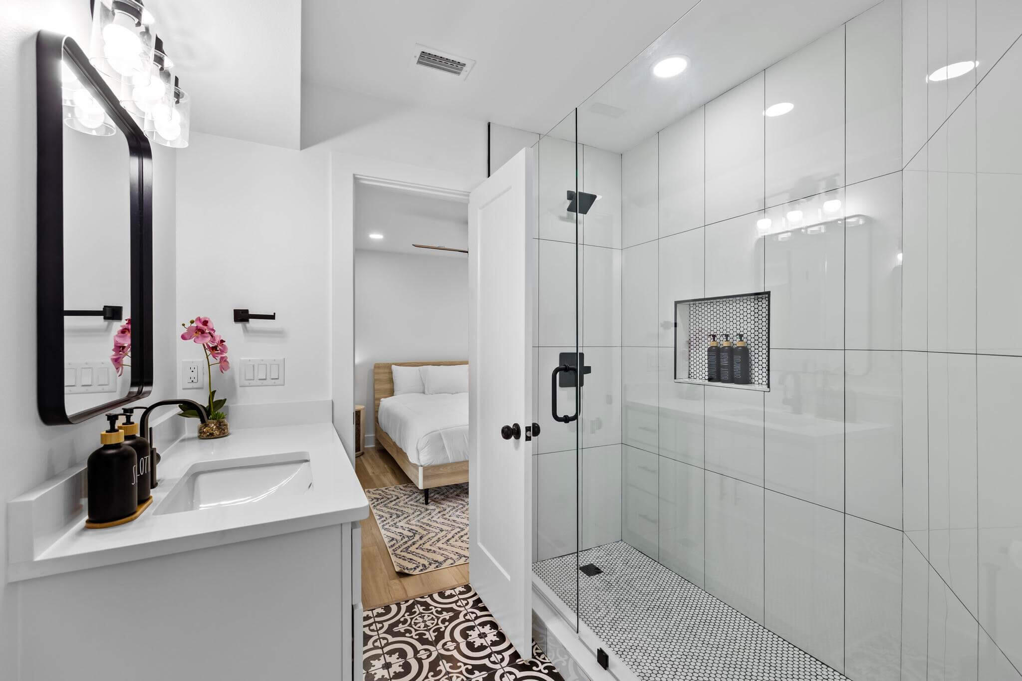 Destin, Florida, 32541, United States, 6 Bedrooms Bedrooms, ,8 BathroomsBathrooms,Residential,Active,1952033