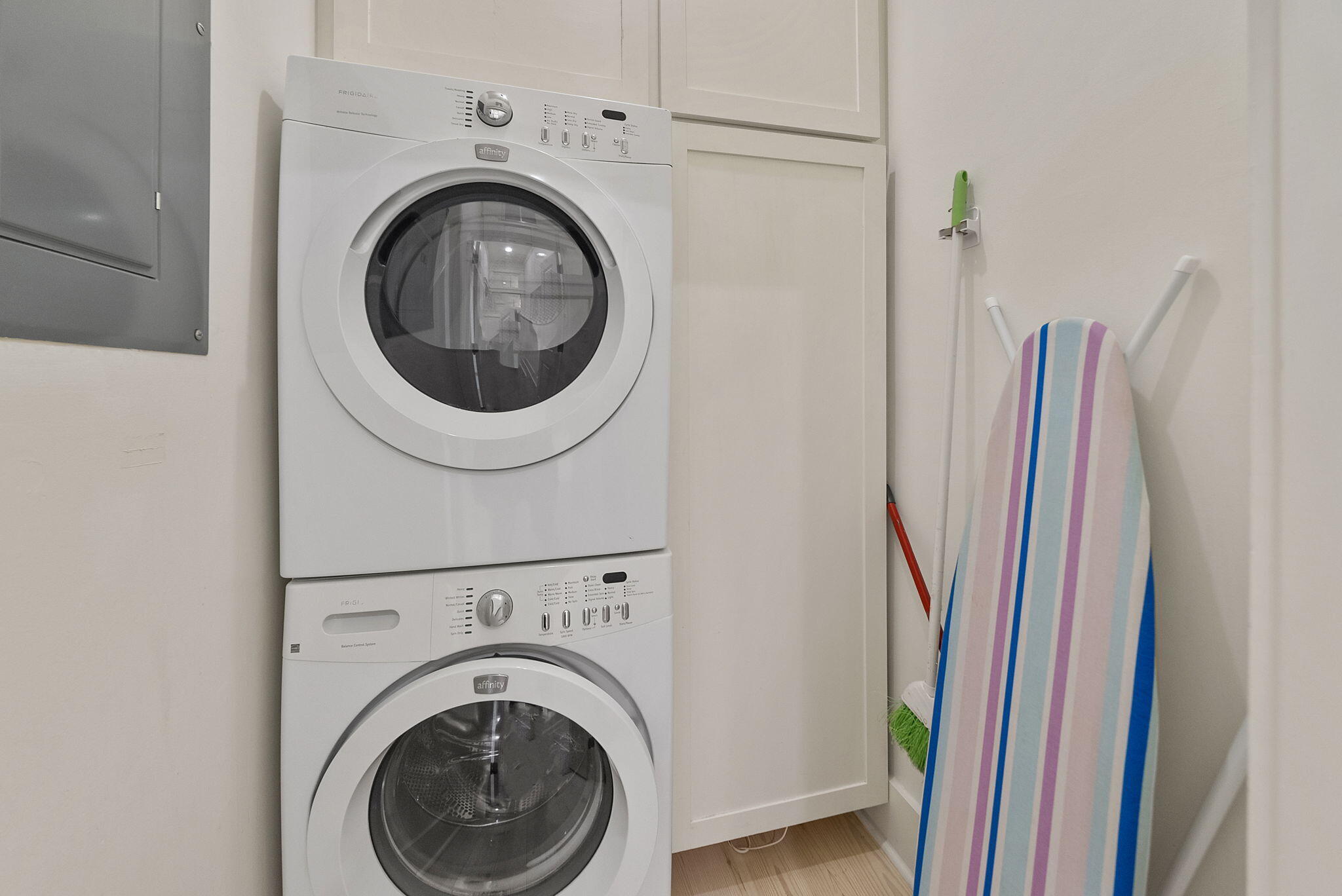 Santa Rosa Beach, Florida, 32459, United States, 4 Bedrooms Bedrooms, ,4 BathroomsBathrooms,Residential,Active,2010921