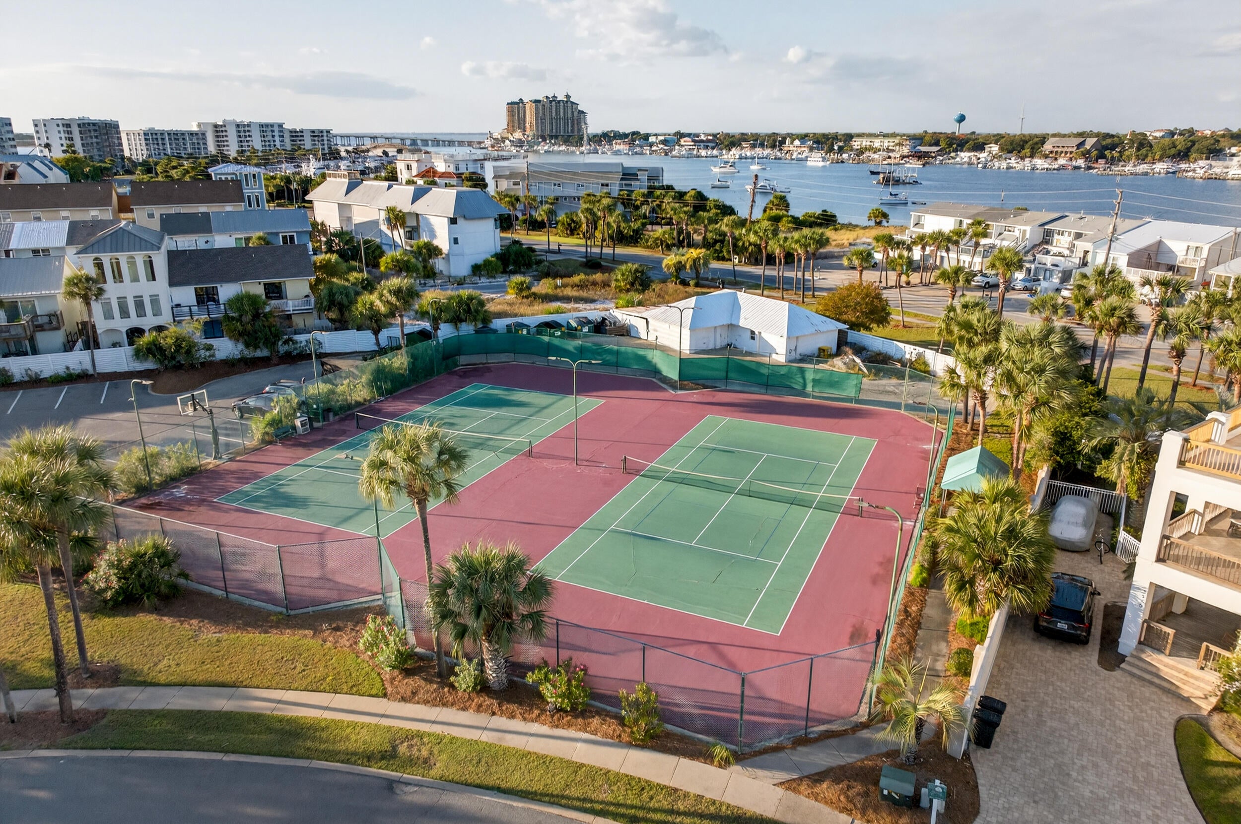 Destin, Florida, 32541, United States, 4 Bedrooms Bedrooms, ,4 BathroomsBathrooms,Residential,Active,1992549