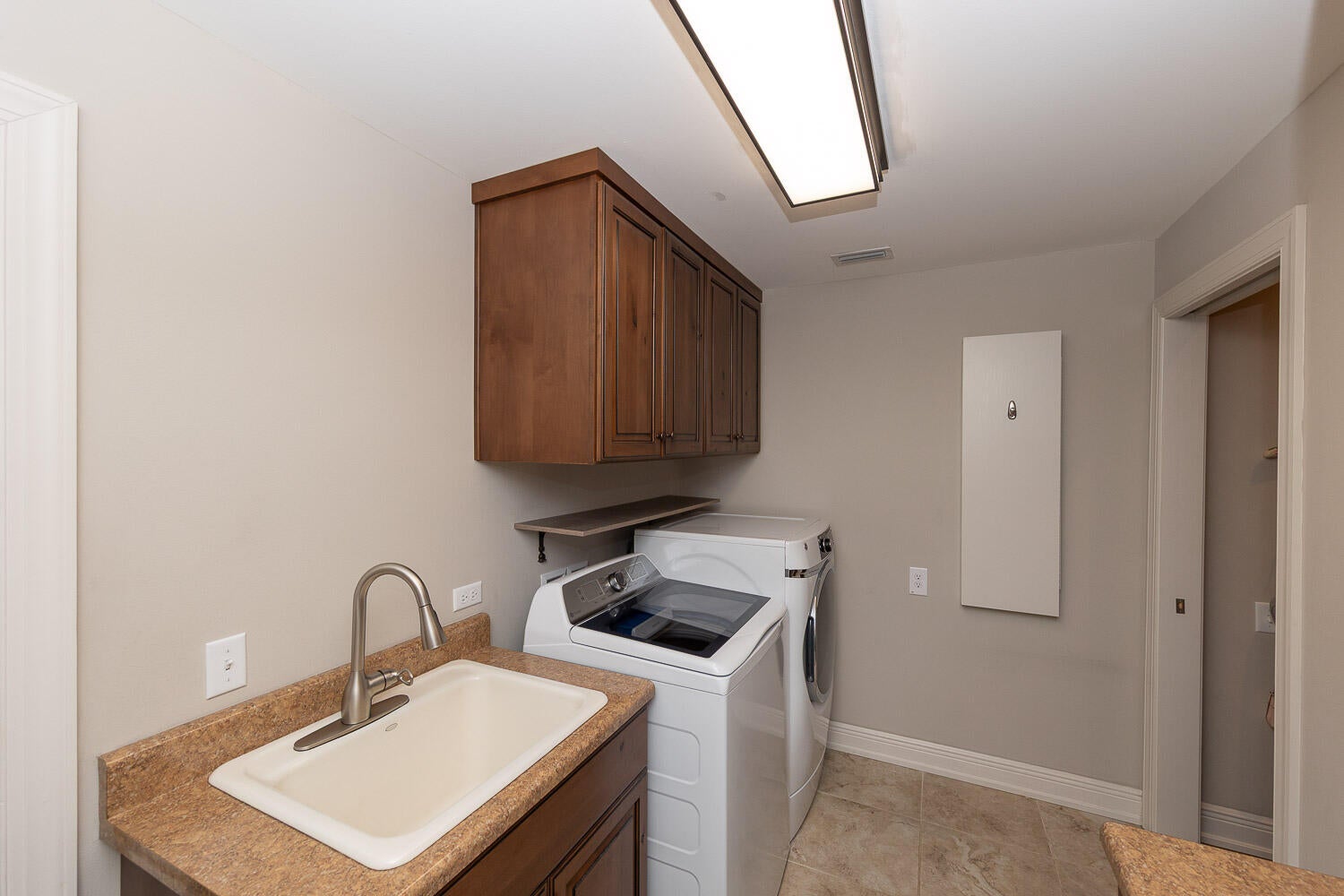 Destin, Florida, 32541, United States, 4 Bedrooms Bedrooms, ,3 BathroomsBathrooms,Residential,Active,1871935