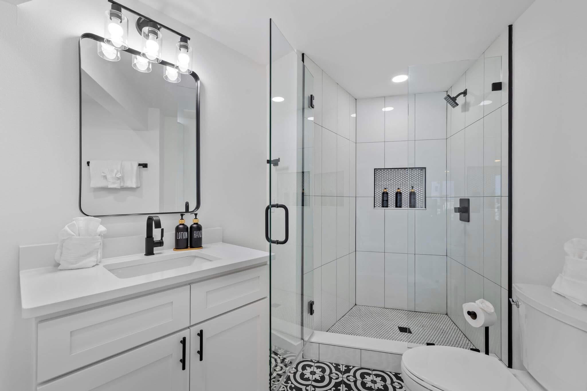 Destin, Florida, 32541, United States, 6 Bedrooms Bedrooms, ,8 BathroomsBathrooms,Residential,Active,1952033