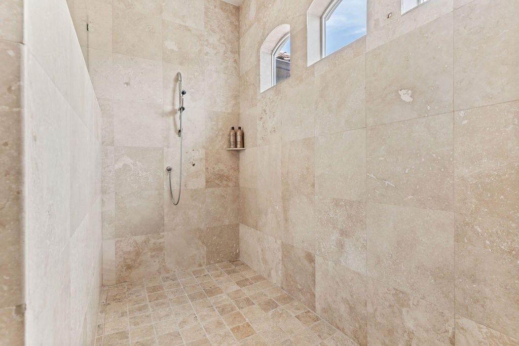 Destin, Florida, 32541, United States, ,6 BathroomsBathrooms,Residential,Active,1900167