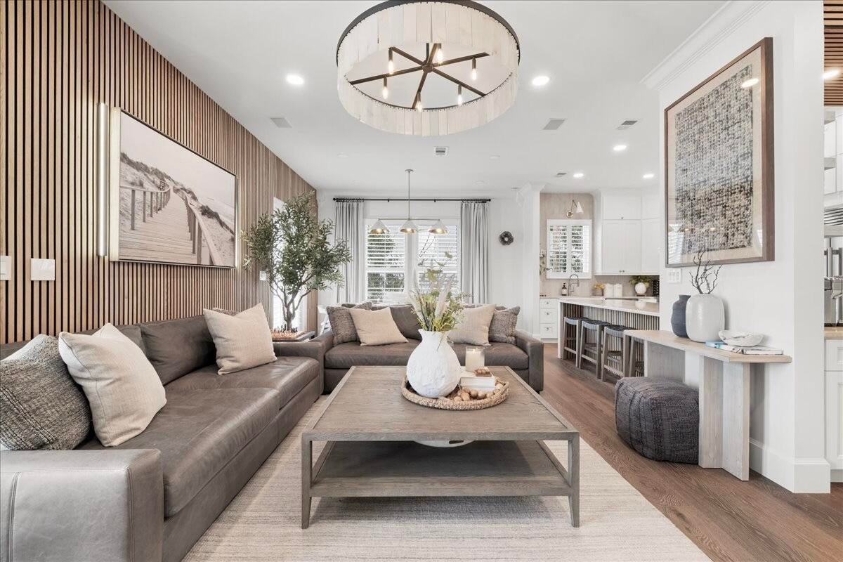 Destin, Florida, 32541, United States, 4 Bedrooms Bedrooms, ,4 BathroomsBathrooms,Residential,Active,1992549