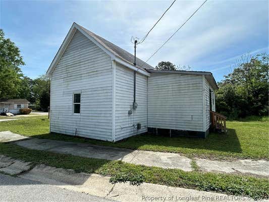 400 MCLEOD RD, RED SPRINGS, NC 28377, photo 5 of 16