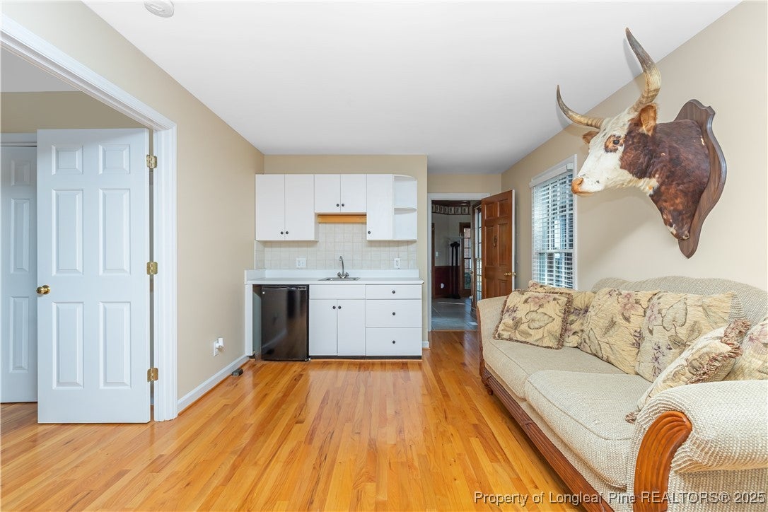 Dunn, North Carolina, 28334, United States, 6 Bedrooms Bedrooms, ,5 BathroomsBathrooms,Residential,Active,1885017