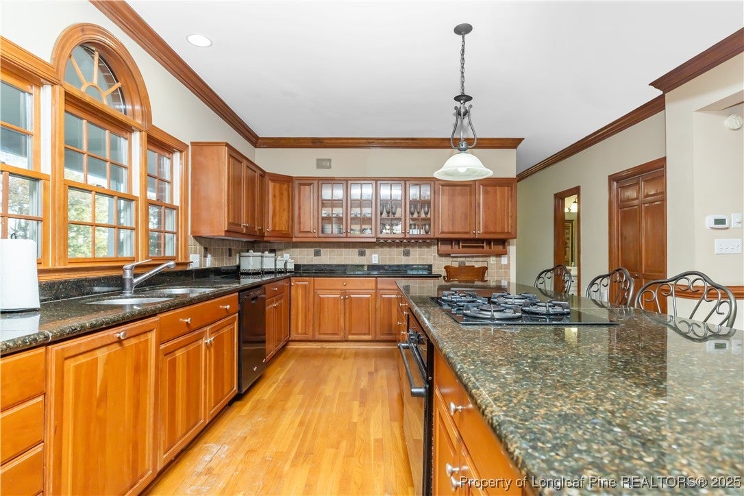 Dunn, North Carolina, 28334, United States, 6 Bedrooms Bedrooms, ,5 BathroomsBathrooms,Residential,Active,1885017
