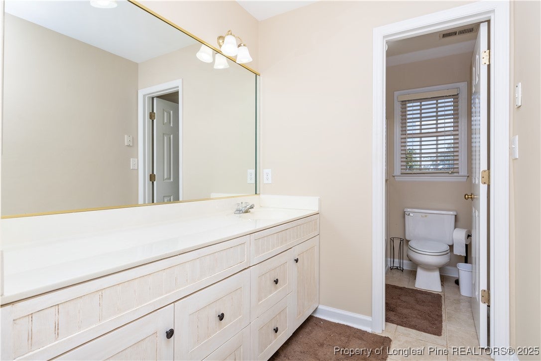 Dunn, North Carolina, 28334, United States, 6 Bedrooms Bedrooms, ,5 BathroomsBathrooms,Residential,Active,1885017