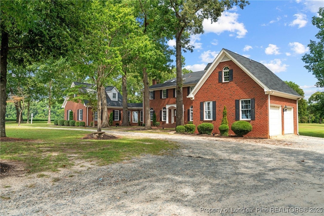 Dunn, North Carolina, 28334, United States, 6 Bedrooms Bedrooms, ,5 BathroomsBathrooms,Residential,Active,1885017