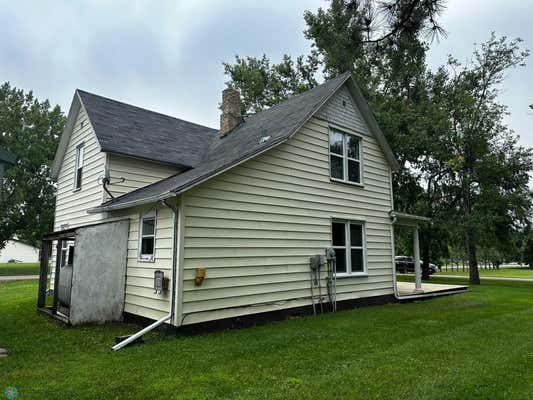 509 HUBBARD AVE, HOPE, ND 58046, photo 3 of 31