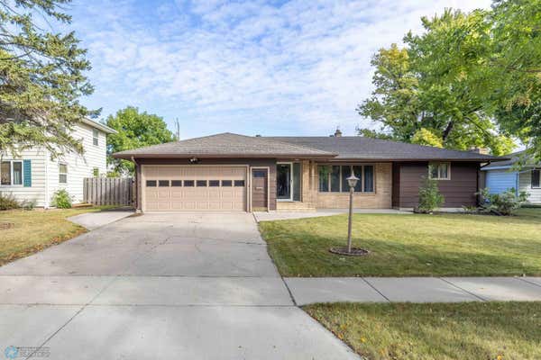 907 PARK DR S, FARGO, ND 58103 - Image 1