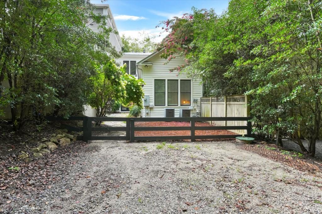 Chattahoochee Hills, Georgia, 30268, United States, 3 Bedrooms Bedrooms, ,4 BathroomsBathrooms,Residential,Active,1909871