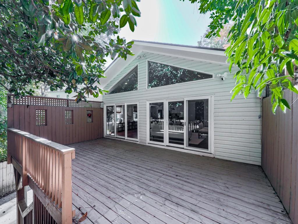 Atlanta, Georgia, 30305, United States, 5 Bedrooms Bedrooms, ,6 BathroomsBathrooms,Residential,Active,1988481