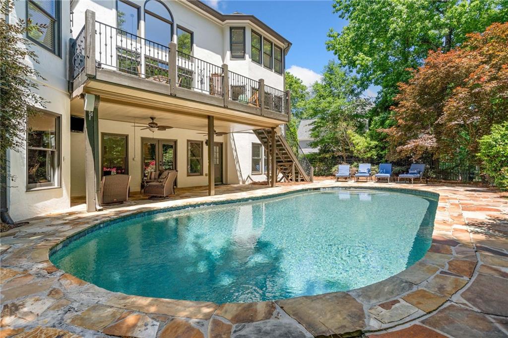 Canton, Georgia, 30114, United States, 5 Bedrooms Bedrooms, ,5 BathroomsBathrooms,Residential,Active,1823932