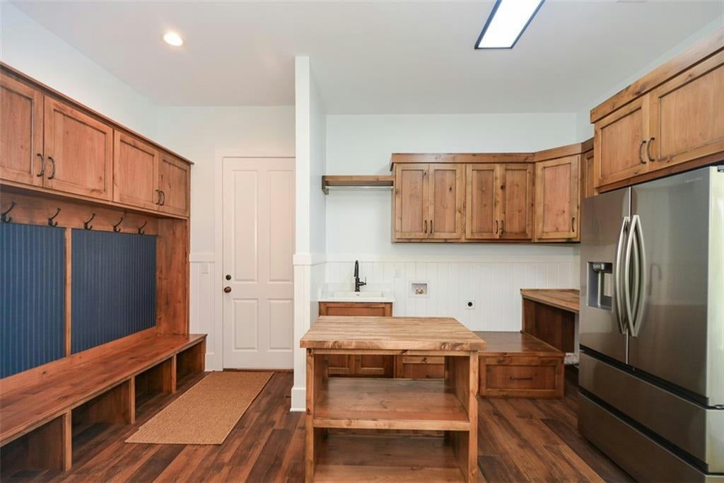 Waleska, Georgia, 30183, United States, ,5 BathroomsBathrooms,Residential,Active,1704235