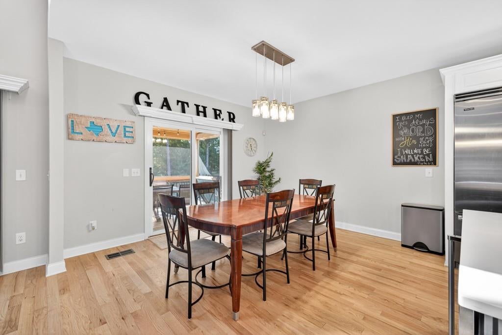 Flowery Branch, Georgia, 30542, United States, 6 Bedrooms Bedrooms, ,6 BathroomsBathrooms,Residential,Active,1897984