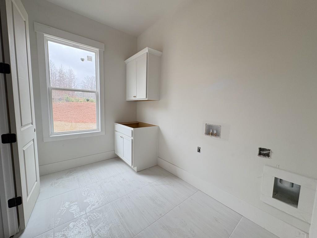 Cumming, Georgia, 30041, United States, 4 Bedrooms Bedrooms, ,5 BathroomsBathrooms,Residential,Active,2007938