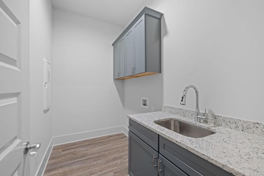 Cumming, Georgia, 30041, United States, 4 Bedrooms Bedrooms, ,5 BathroomsBathrooms,Residential,Active,1998595