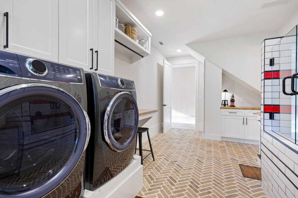 Rydal, Georgia, 30171, United States, 5 Bedrooms Bedrooms, ,5 BathroomsBathrooms,Residential,Active,1987269