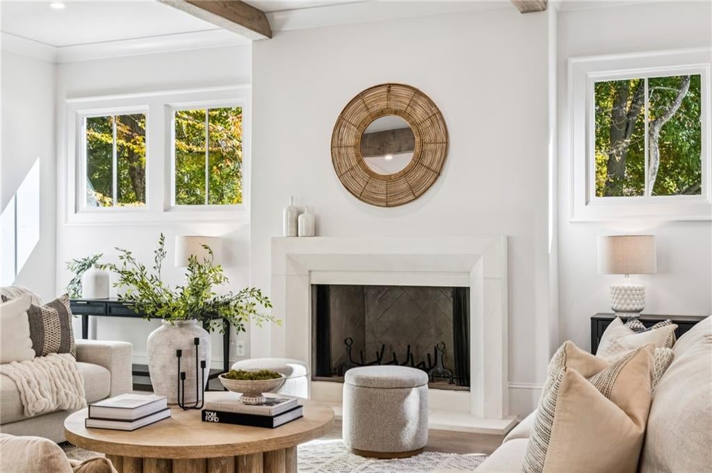 Atlanta, Georgia, 30306, United States, 6 Bedrooms Bedrooms, ,7 BathroomsBathrooms,Residential,Active,2007917