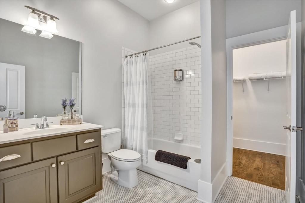 Chattahoochee Hills, Georgia, 30268, United States, 3 Bedrooms Bedrooms, ,4 BathroomsBathrooms,Residential,Active,1909871