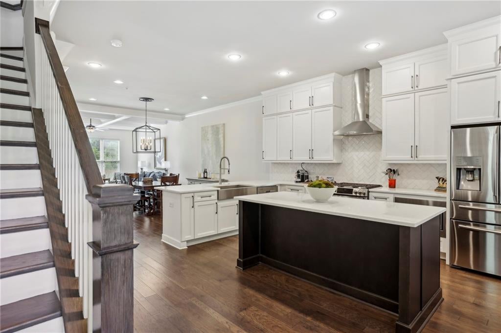 Alpharetta, Georgia, 30009, United States, 3 Bedrooms Bedrooms, ,4 BathroomsBathrooms,Residential,Active,1899879