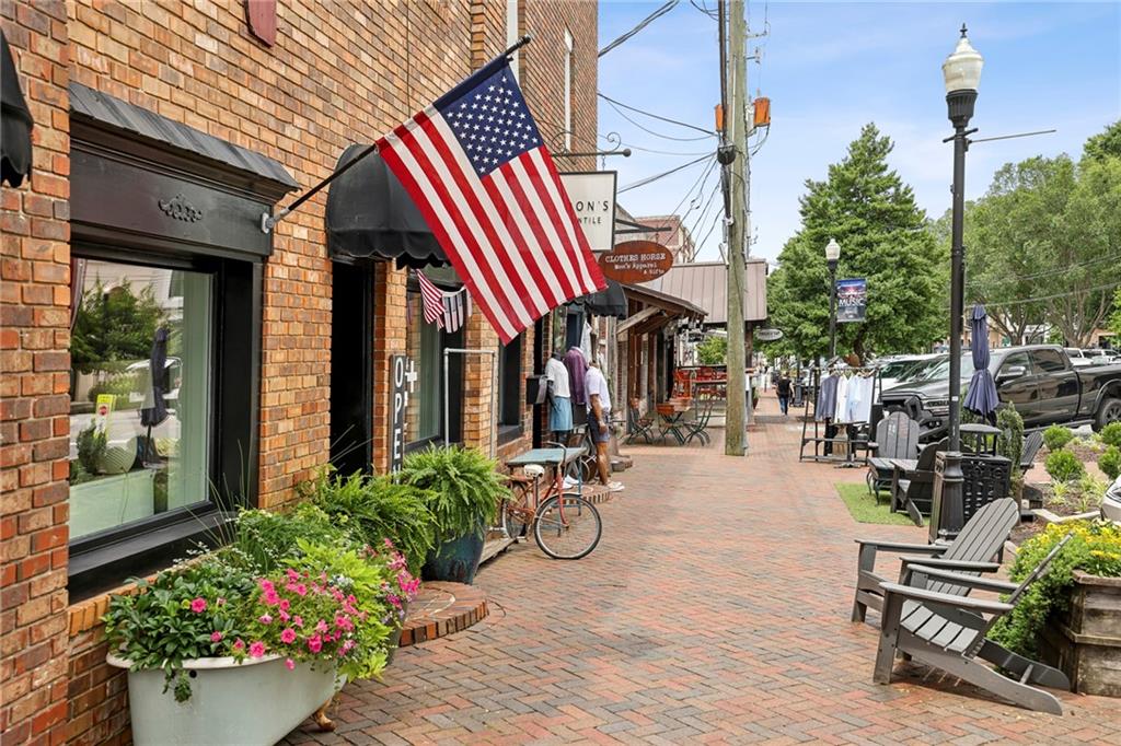 Alpharetta, Georgia, 30009, United States, 3 Bedrooms Bedrooms, ,4 BathroomsBathrooms,Residential,Active,1849562