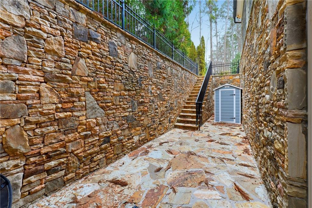 Kennesaw, Georgia, 30152, United States, 6 Bedrooms Bedrooms, ,8 BathroomsBathrooms,Residential,Active,2009407