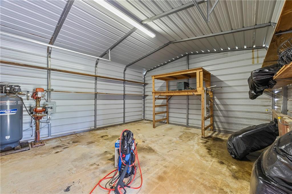 Monroe, Georgia, 30656, United States, 3 Bedrooms Bedrooms, ,5 BathroomsBathrooms,Residential,Active,1995266