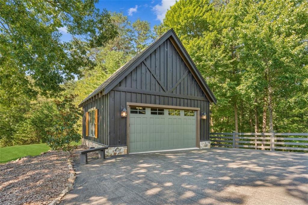 Ellijay, Georgia, 30536, United States, 3 Bedrooms Bedrooms, ,4 BathroomsBathrooms,Residential,Active,1929428
