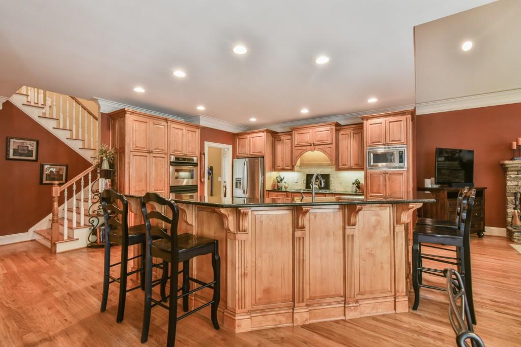 Suwanee, Georgia, 30024, United States, 5 Bedrooms Bedrooms, ,5 BathroomsBathrooms,Residential,Active,1970958