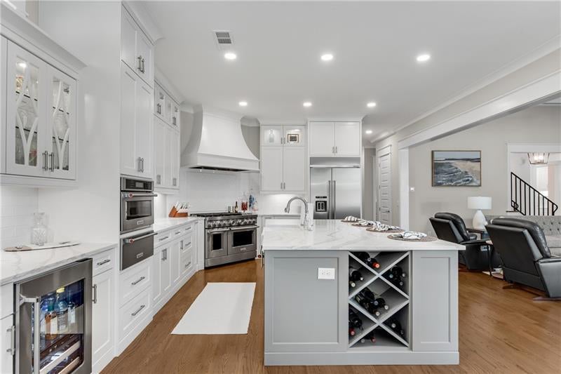 Braselton, Georgia, 30517, United States, 4 Bedrooms Bedrooms, ,5 BathroomsBathrooms,Residential,Active,1993613