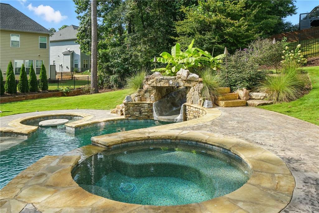 Canton, Georgia, 30115, United States, 7 Bedrooms Bedrooms, ,4 BathroomsBathrooms,Residential,Active,1936414