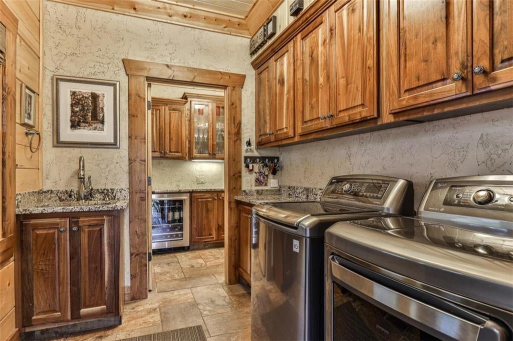 Talking Rock, Georgia, 30175, United States, 5 Bedrooms Bedrooms, ,5 BathroomsBathrooms,Residential,Active,1953388