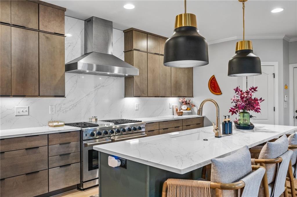 Flowery Branch, Georgia, 30542, United States, 6 Bedrooms Bedrooms, ,5 BathroomsBathrooms,Residential,Active,1971784