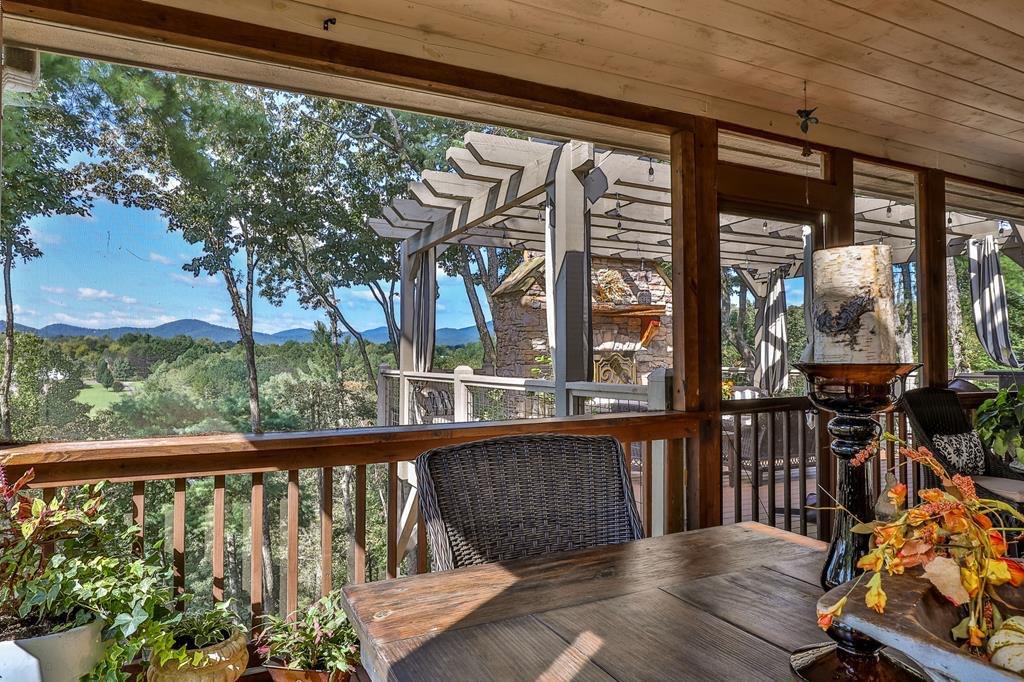 Ellijay, Georgia, 30536, United States, 4 Bedrooms Bedrooms, ,3 BathroomsBathrooms,Residential,Active,1867935