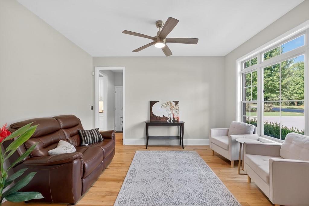 Flowery Branch, Georgia, 30542, United States, 6 Bedrooms Bedrooms, ,6 BathroomsBathrooms,Residential,Active,1897984