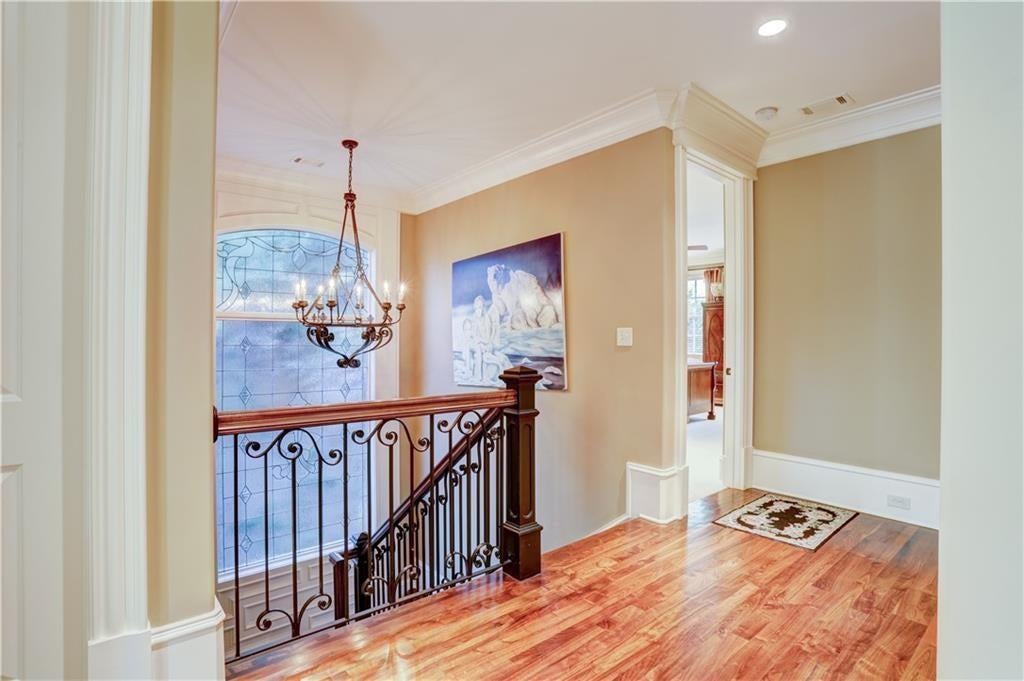 Atlanta, Georgia, 30339, United States, 5 Bedrooms Bedrooms, ,7 BathroomsBathrooms,Residential,Active,1936121