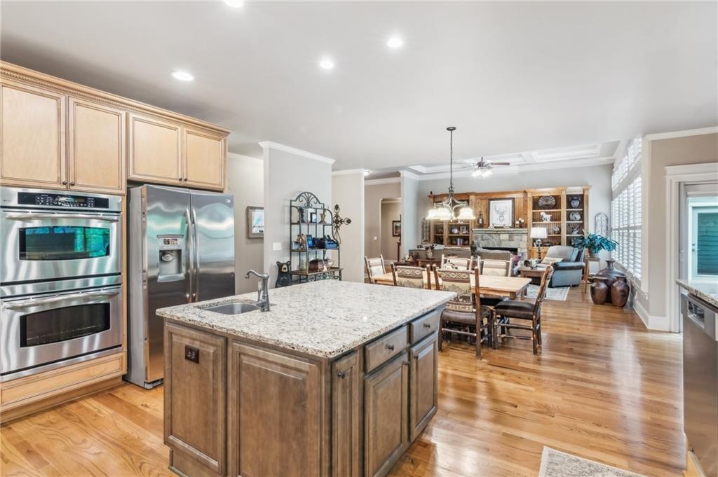 Big Canoe, Georgia, 30143, United States, 5 Bedrooms Bedrooms, ,6 BathroomsBathrooms,Residential,Active,1997551