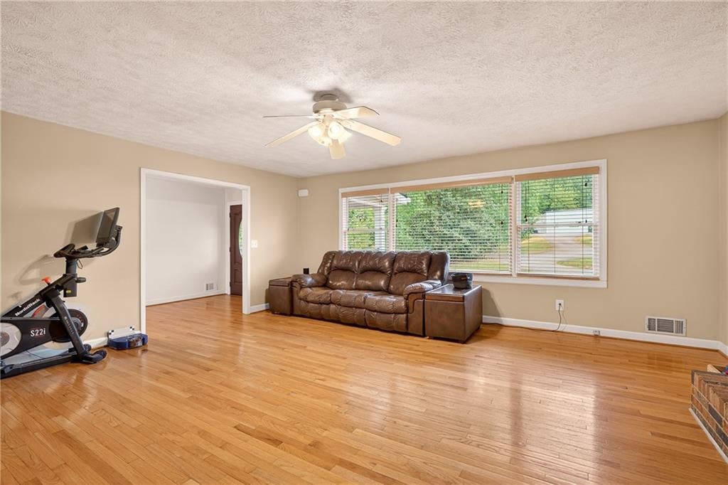 Dahlonega, Georgia, 30533, United States, 5 Bedrooms Bedrooms, ,4 BathroomsBathrooms,Residential,Active,2044539