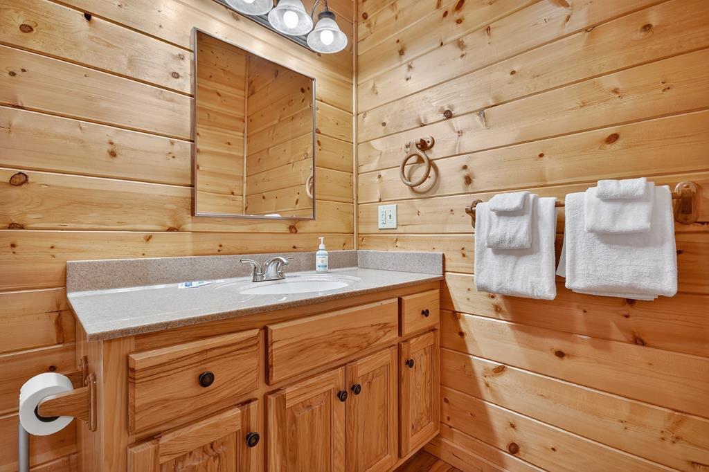 Blue Ridge, Georgia, 30513, United States, 4 Bedrooms Bedrooms, ,4 BathroomsBathrooms,Residential,Active,1879967