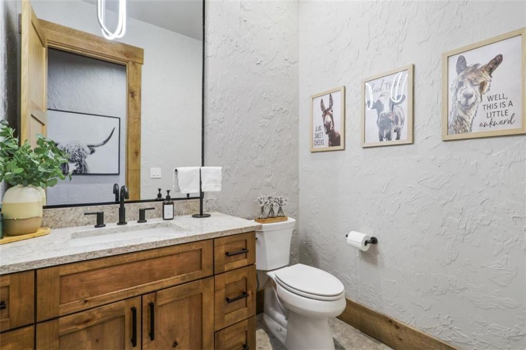 Mineral Bluff, Georgia, 30559, United States, 4 Bedrooms Bedrooms, ,4 BathroomsBathrooms,Residential,Active,2006866