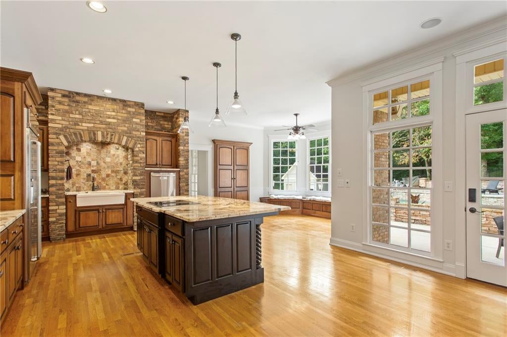 Taylorsville, Georgia, 30178, United States, 5 Bedrooms Bedrooms, ,6 BathroomsBathrooms,Residential,Active,1953004