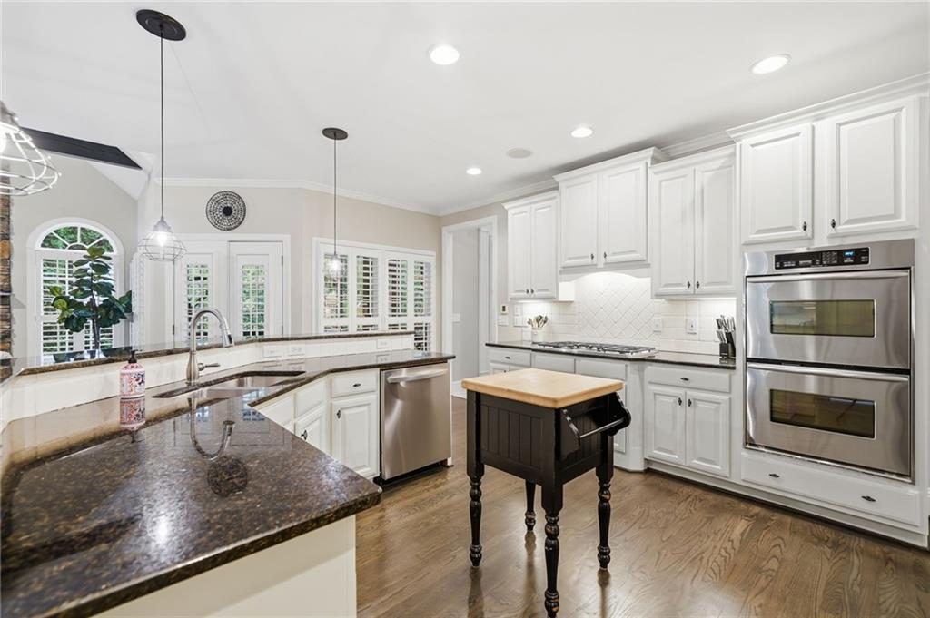 Canton, Georgia, 30114, United States, 6 Bedrooms Bedrooms, ,5 BathroomsBathrooms,Residential,Active,1972202