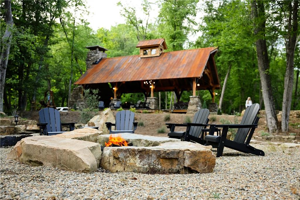Blue Ridge, Georgia, 30513, United States, 4 Bedrooms Bedrooms, ,4 BathroomsBathrooms,Residential,Active,1909613