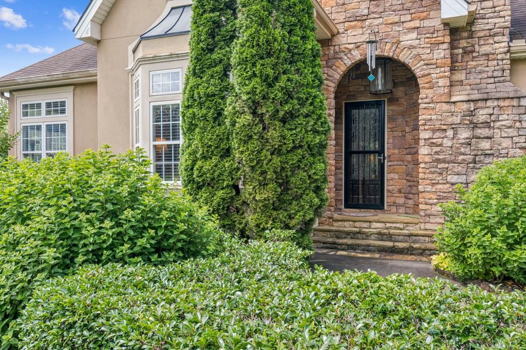 Canton, Georgia, 30115, United States, 5 Bedrooms Bedrooms, ,6 BathroomsBathrooms,Residential,Active,1862827